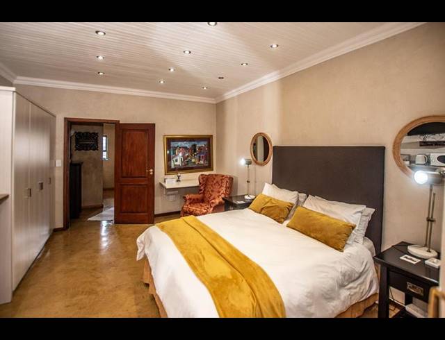 12 BEDROOM HOUSE FOR SALE IN WHITE RIVER